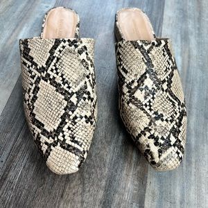 Banana Republic snakeskin mules, size 6